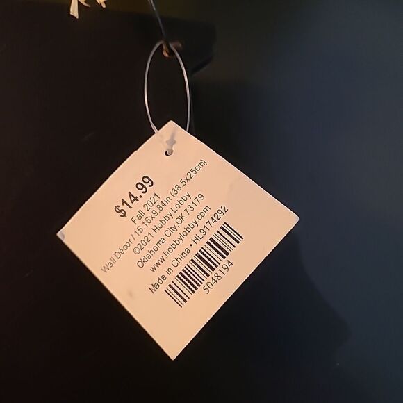 Hobby Lobby  Welcome Sign - Picture 8 of 9